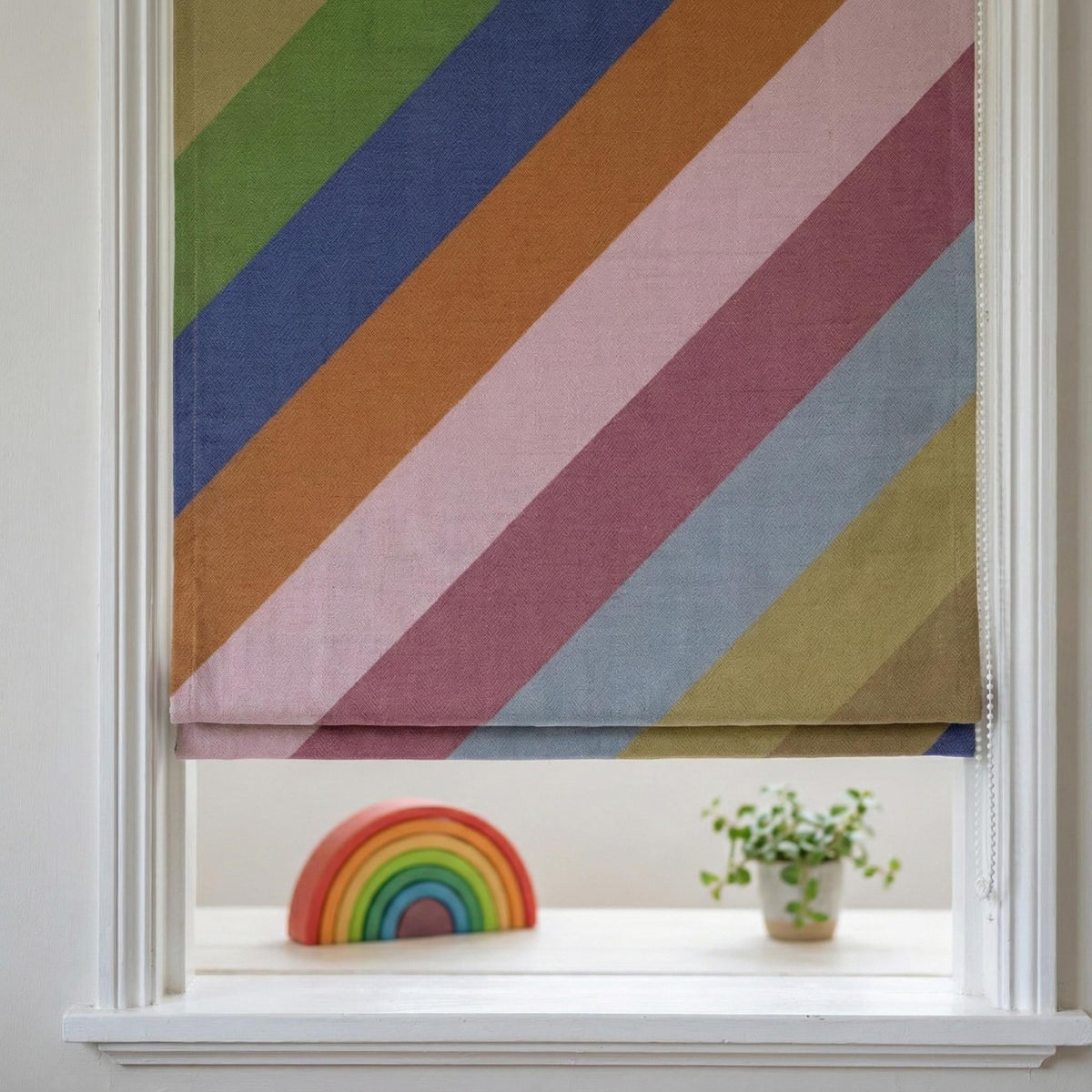 Rainbow Stripe Linen Roman Shade, Corded Nursery Blind, OEKO-TEX — image 1
