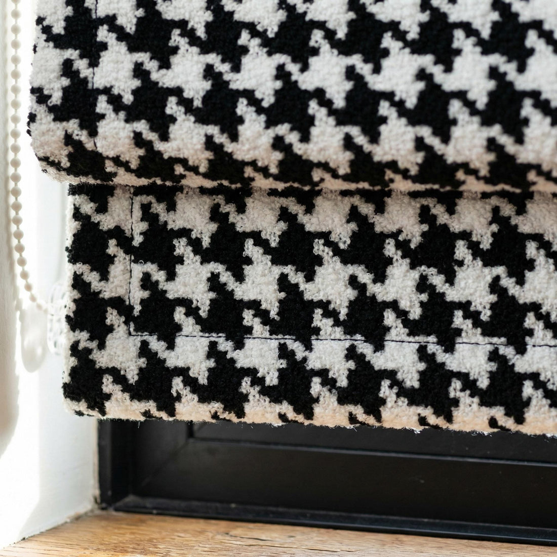 Roman Shade: Black and White Houndstooth - Organic Cotton — image 1