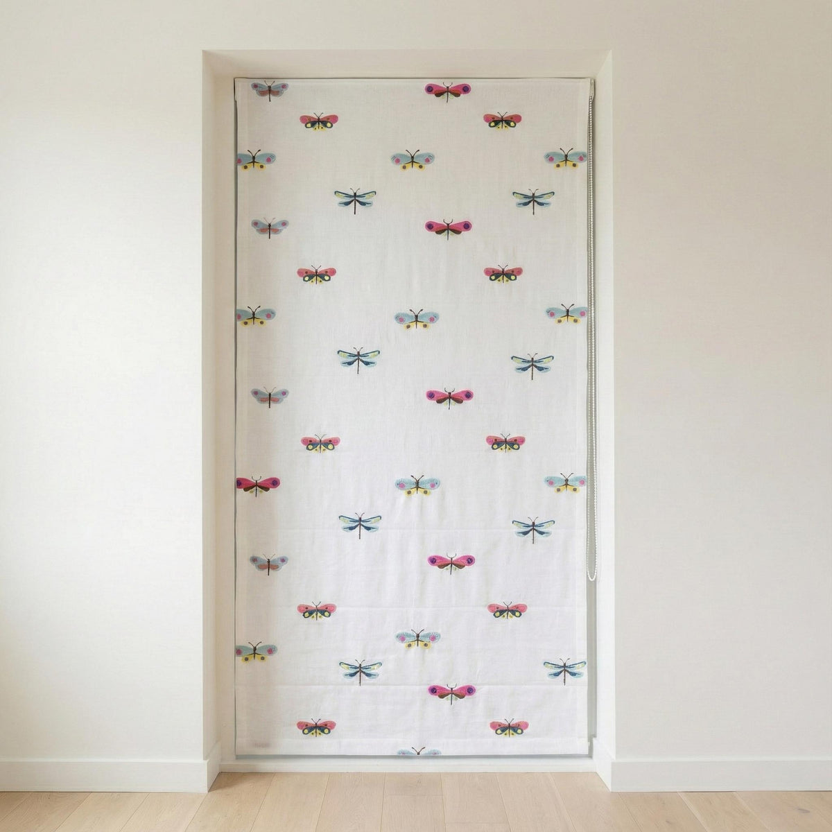 Dragonfly & Butterfly Roman Shade: Linen Nursery Window Blind (Made to Measure) — image 7