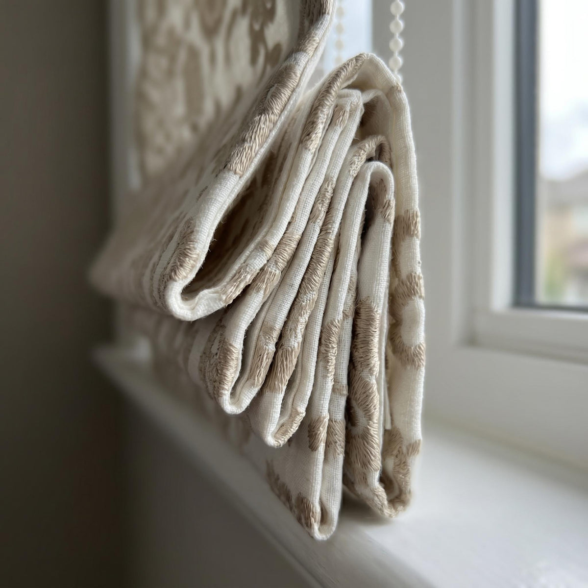White Linen Roman Shade, Beige Floral Paisley Embroidered Corded Blind, Custom Blackout Window Shade — image 4