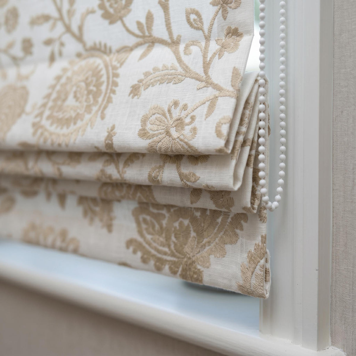 White Linen Roman Shade, Beige Floral Paisley Embroidered Corded Blind, Custom Blackout Window Shade — image 5