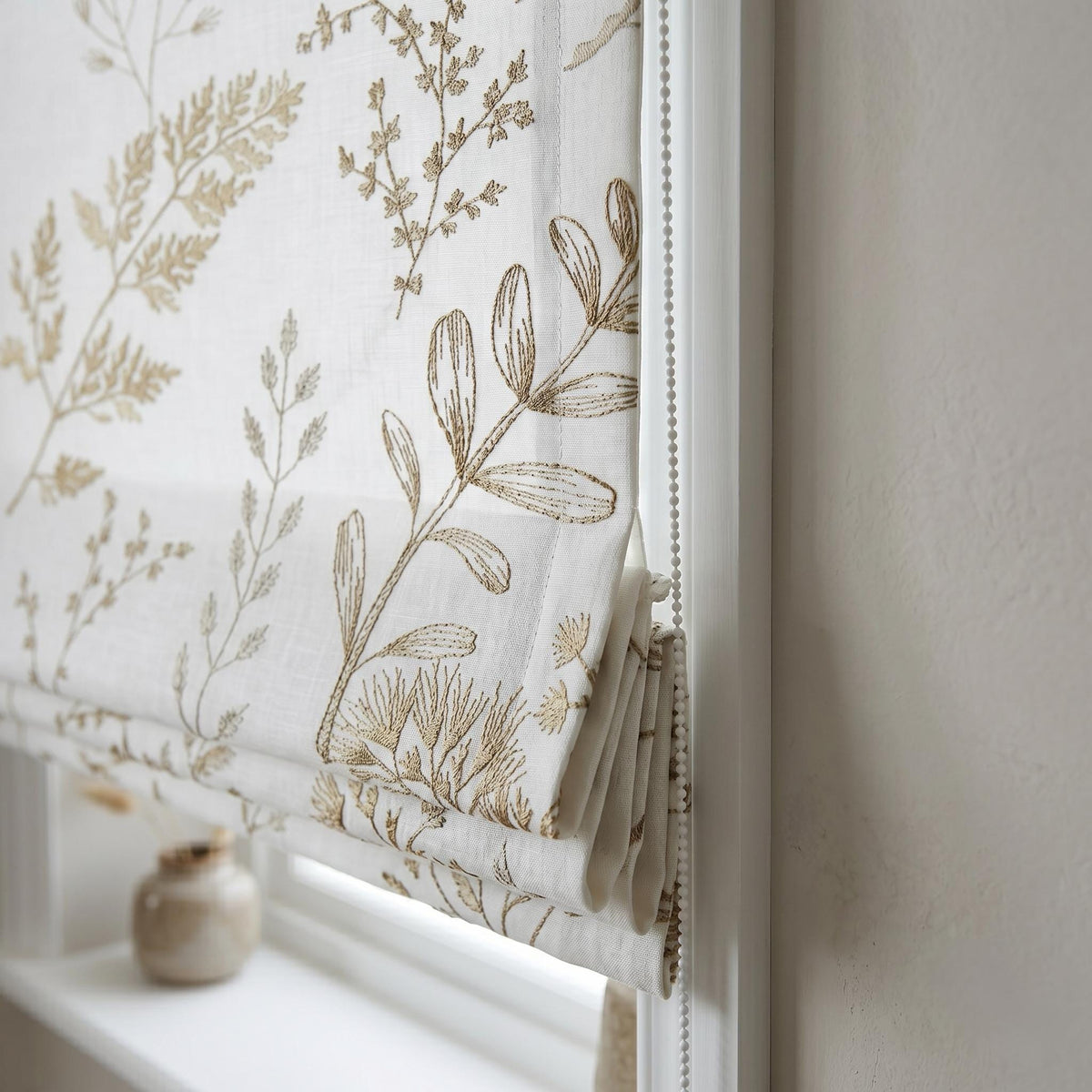 White Linen Roman Shade, Neutral Beige Wildflower Embroidered Blind, Custom Corded Blackout or Cotton Lined — image 6