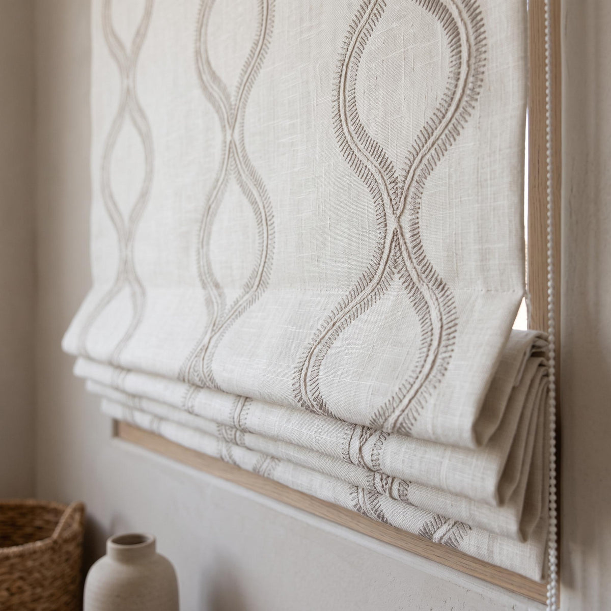 Off White Linen Roman Shade, Gray Embroidered Geometric Vine Blind, Custom Blackout Corded Window Shade — image 5