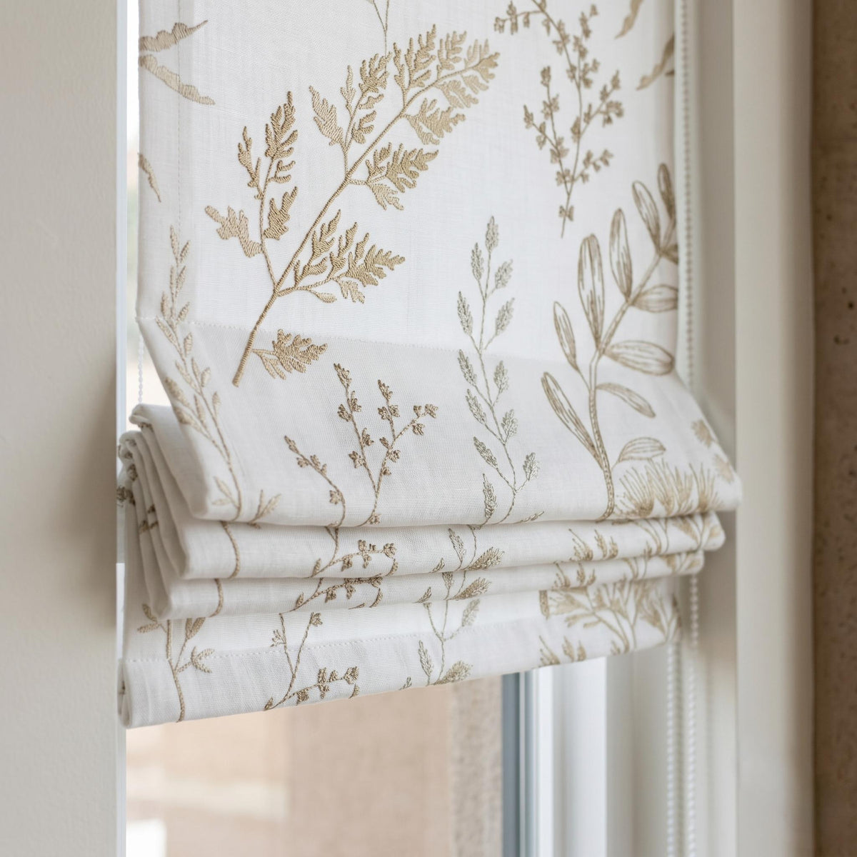 White Linen Roman Shade, Neutral Beige Wildflower Embroidered Blind, Custom Corded Blackout or Cotton Lined — image 5
