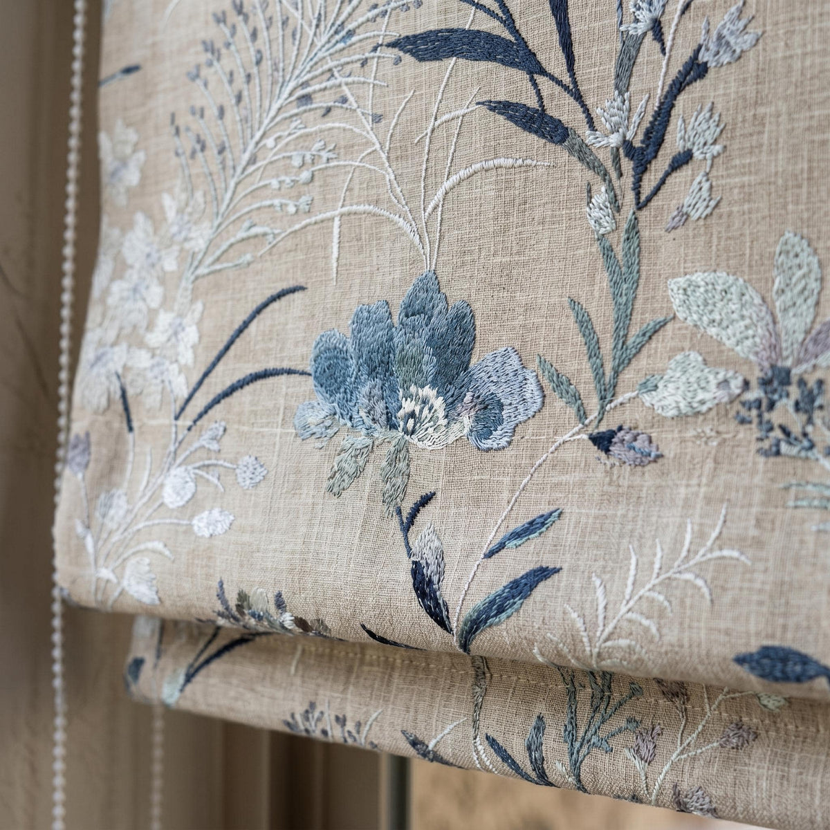 Natural Linen Roman Shade, Blue Ivory Embroidered Wildflower Blind, Custom Corded Window Shade, Blackout or Cotton Lined — image 8