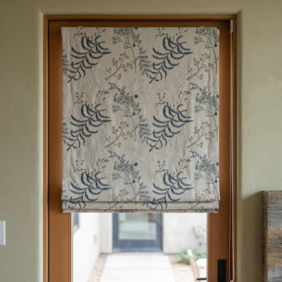 Natural Linen Roman Shade, Navy Blue Botanical Embroidered Blind, Custom Corded Window Shade, Blackout or Cotton Lined — image 4