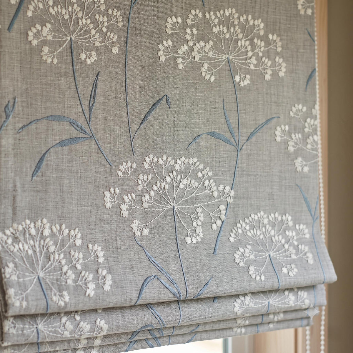 Gray Blue Pure Linen Roman Shade, White Queen Anne Lace Embroidered Custom Corded Roman Blind, Blackout or Cotton Lined Window Shade — image 4
