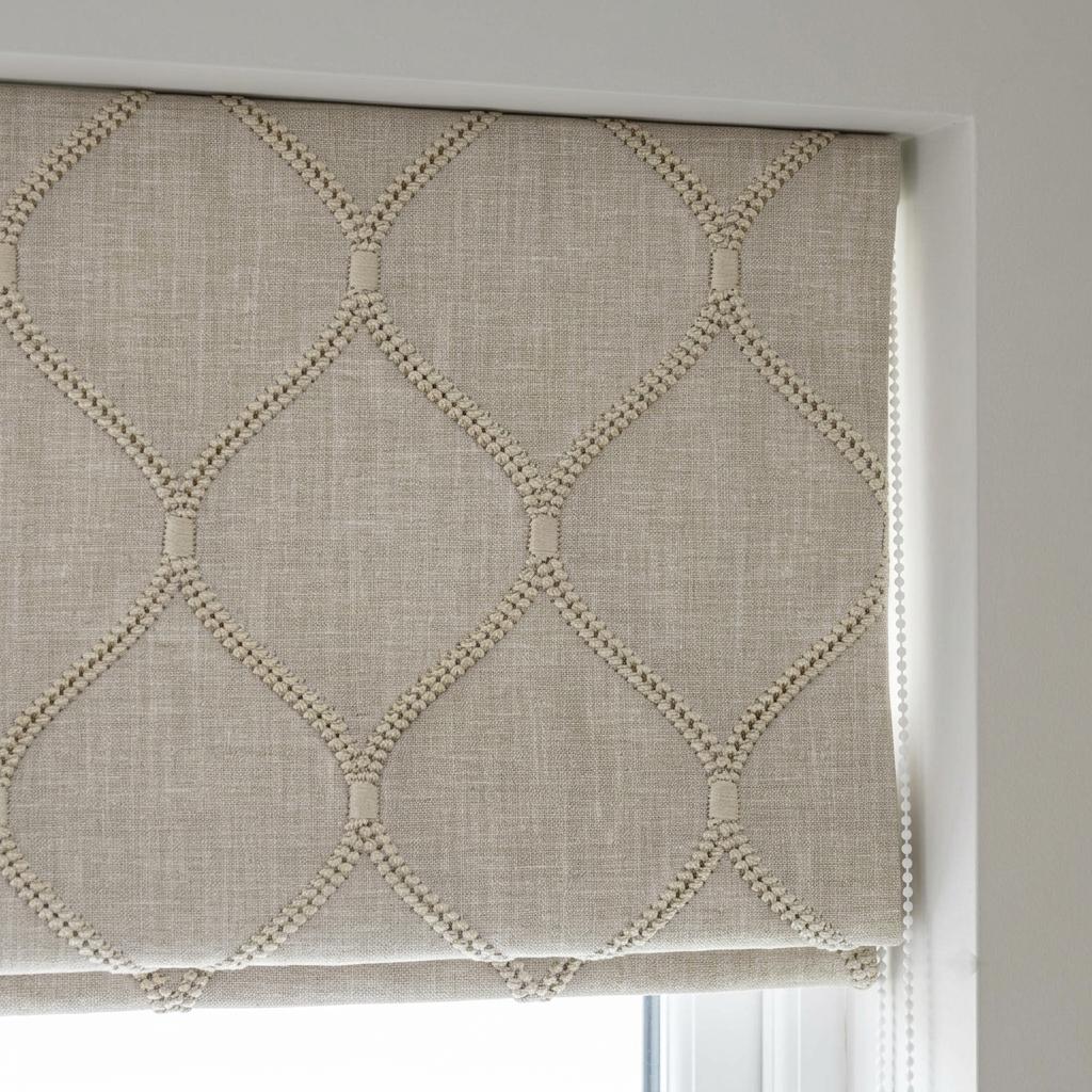 Taupe Linen Roman Shade, Beige Diamond Ogee Trellis Embroidered Custom Blind, Blackout or Light Filtering — image 3