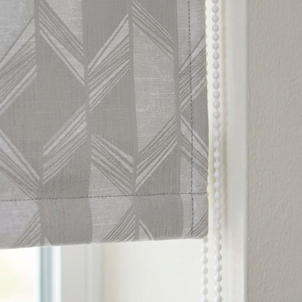 Pearl Gray & White Linen Roman Shade, Geometric Jacquard, Custom Blackout or Light Filtering Window Blind — image 4