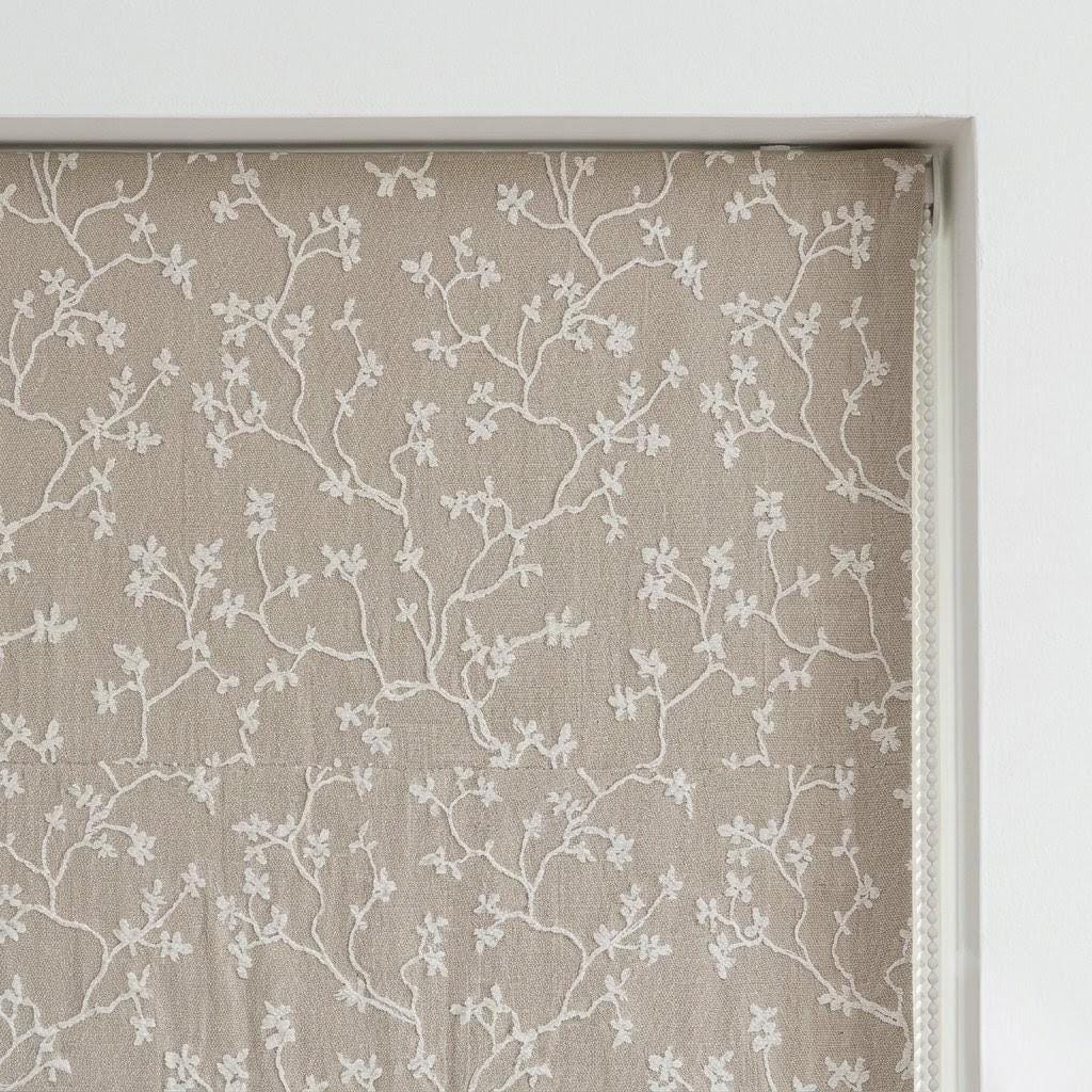 Natural Beige Linen Roman Shade, Ivory Floral Vine Embroidered Blind, Custom Corded Blackout Window Shade — image 8